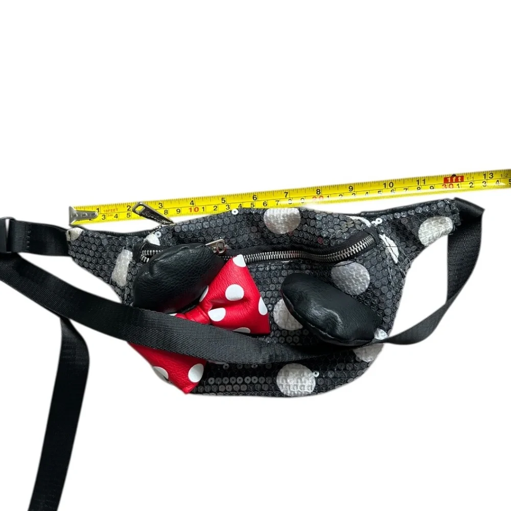 Loungefly Minnie Mouse Sequenced - Fanny Bag EUC - Picture 7 of 8